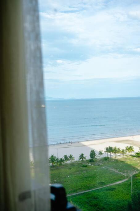 Luxury 2 bedrooms Ocean View Da Nang by Villuxy - image 15