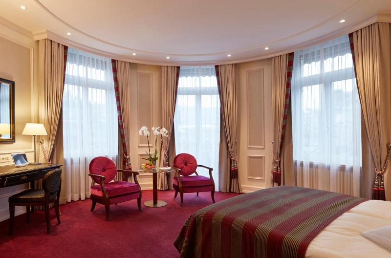 Deluxe Double Room image 1