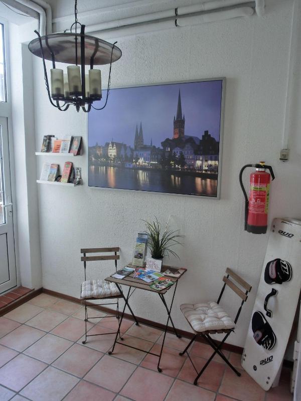2-Zimmer-Ferienwohnung-im-1-Obergeschoss - image 6