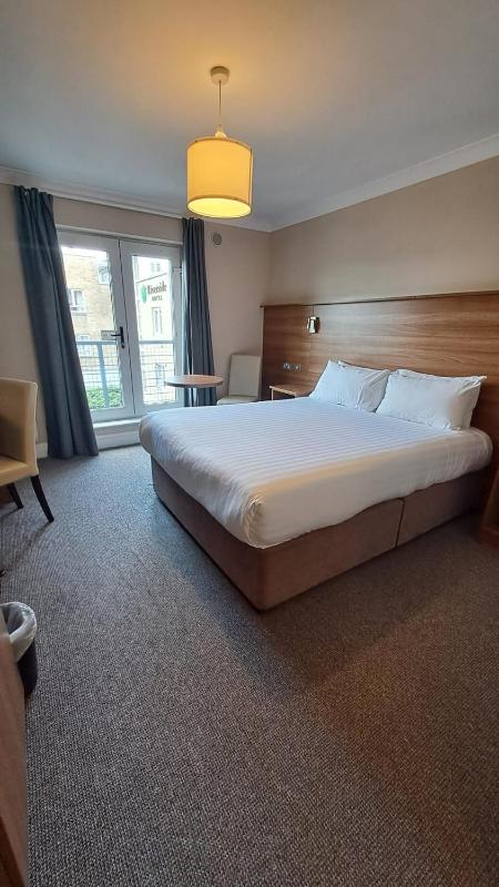 Double Room image 1