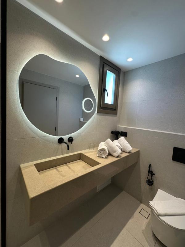 Superior Double Room image 4
