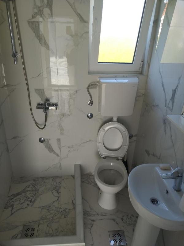 Apartment image 2