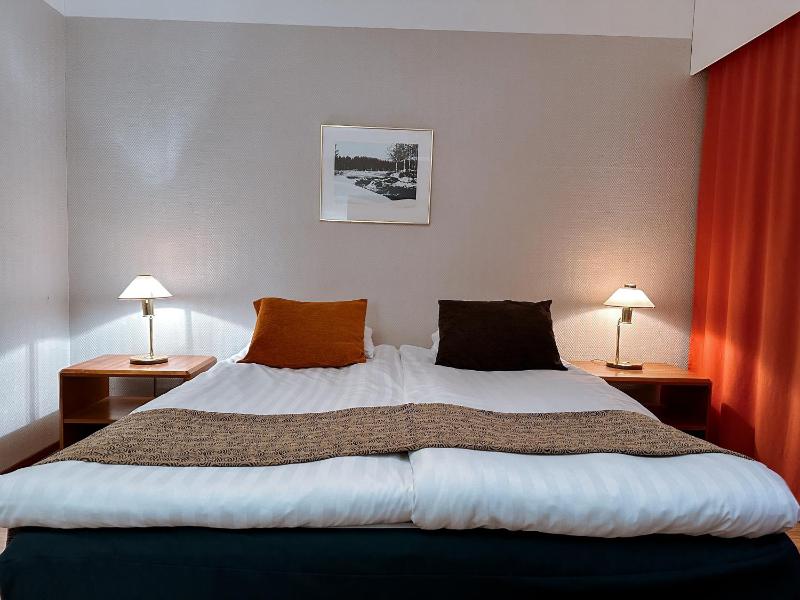 Double Room image 2