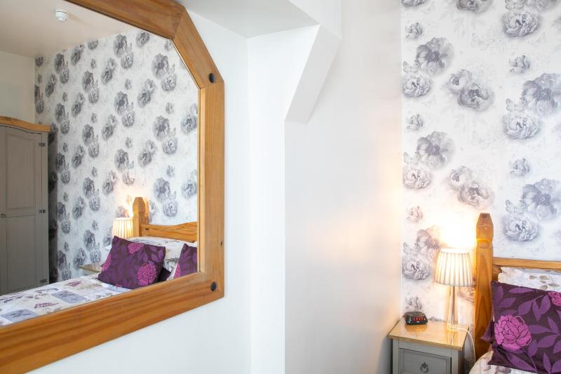 King Room image 3
