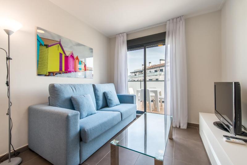 One-Bedroom Apartment with Terrace image 4