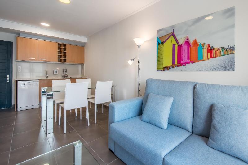 Standard Two-Bedroom Apartment without Terrace image 1