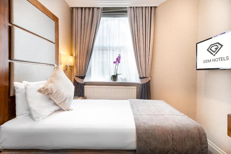 Single Room image 2