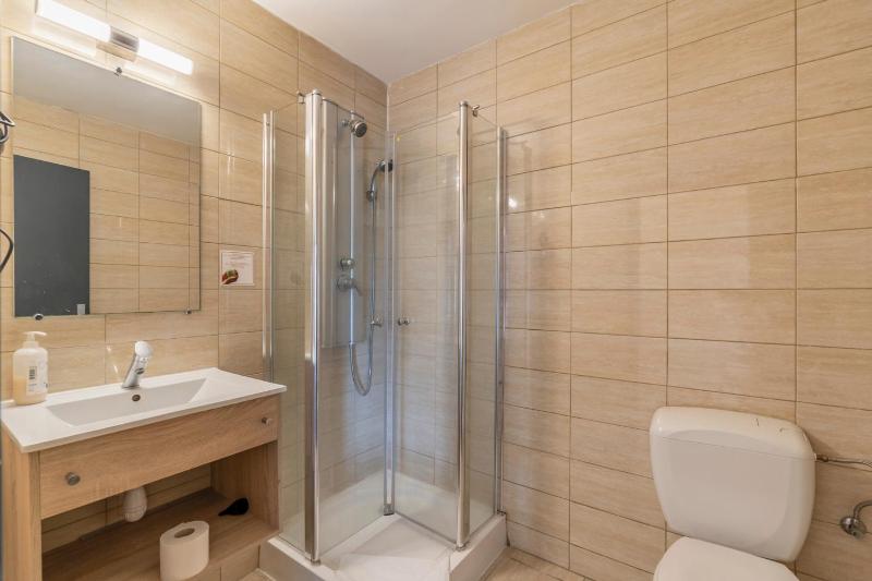 Executive One-Bedroom Apartment image 2