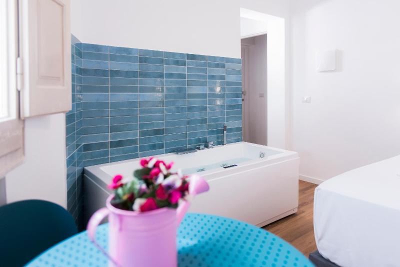 Almamì Chambre Images