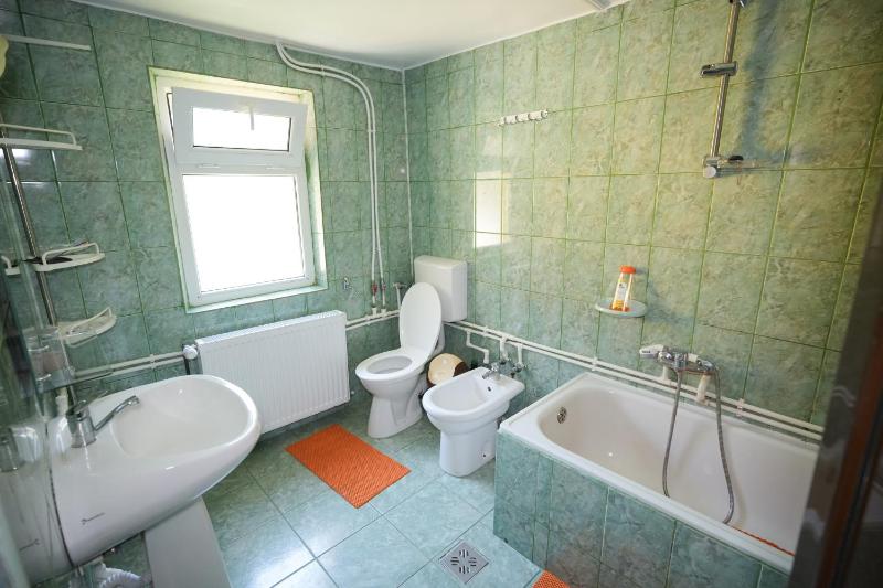 Double or Twin Room image 2