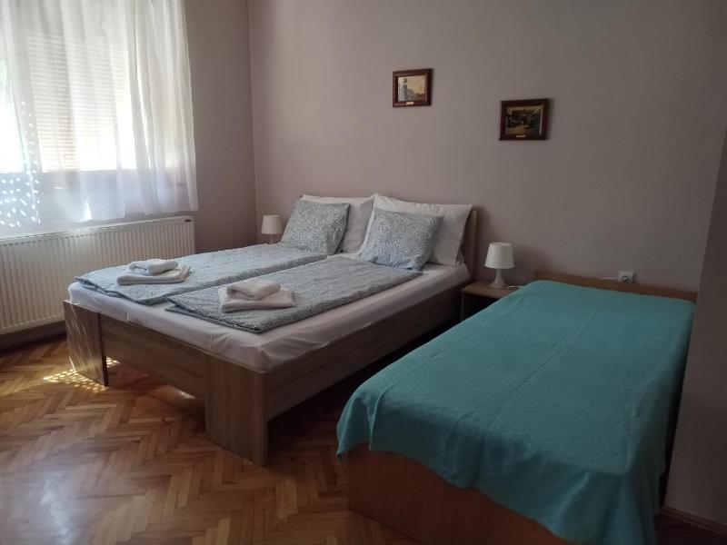 Comfort Triple Room image 2
