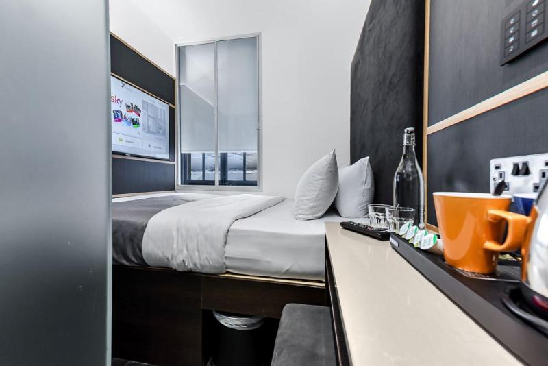 Double Room image 1