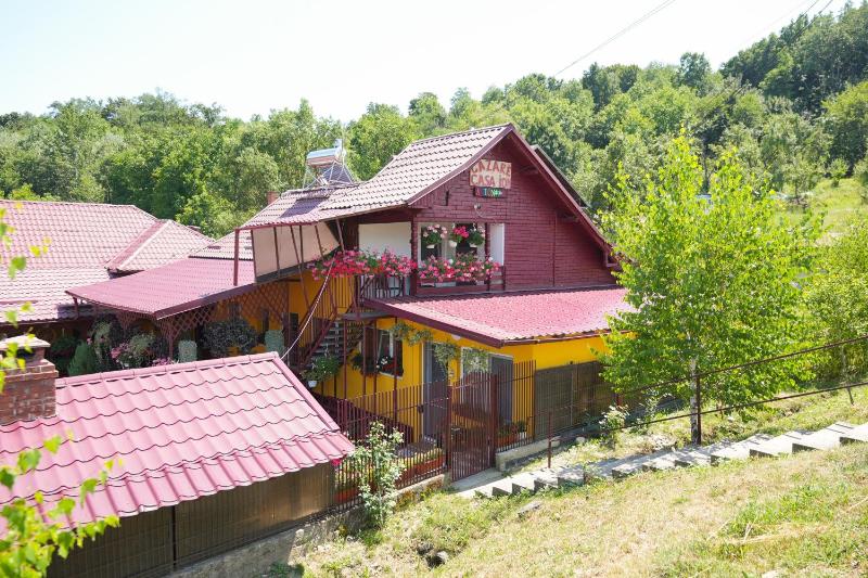 Five-Bedroom House image 1