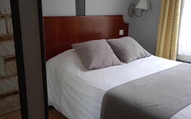 Chambre Lit Double Standard image 3