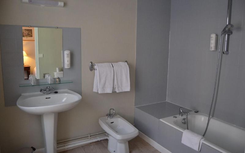 Chambre Triple - Annexe  image 3