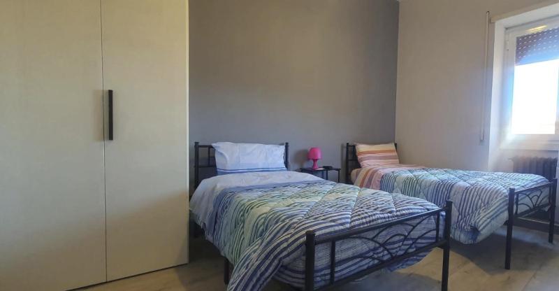 Budget Twin Room image 2
