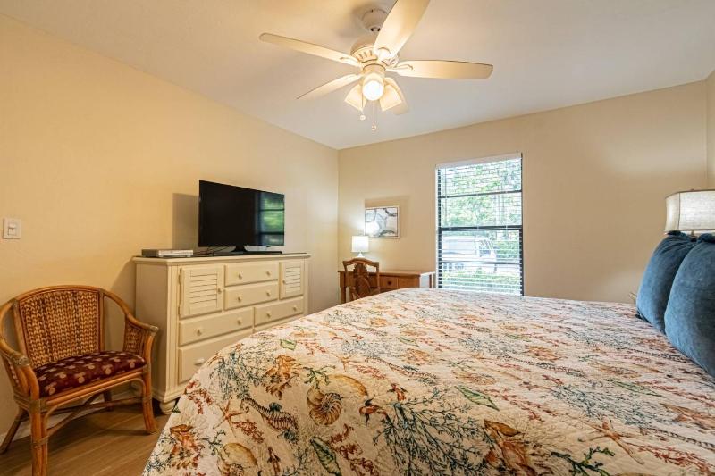 Park Shore Resort 1st Floor Bldg.I End Unit - image 3