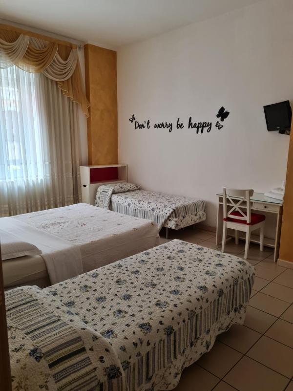Triple Room with Private Bathroom image 1
