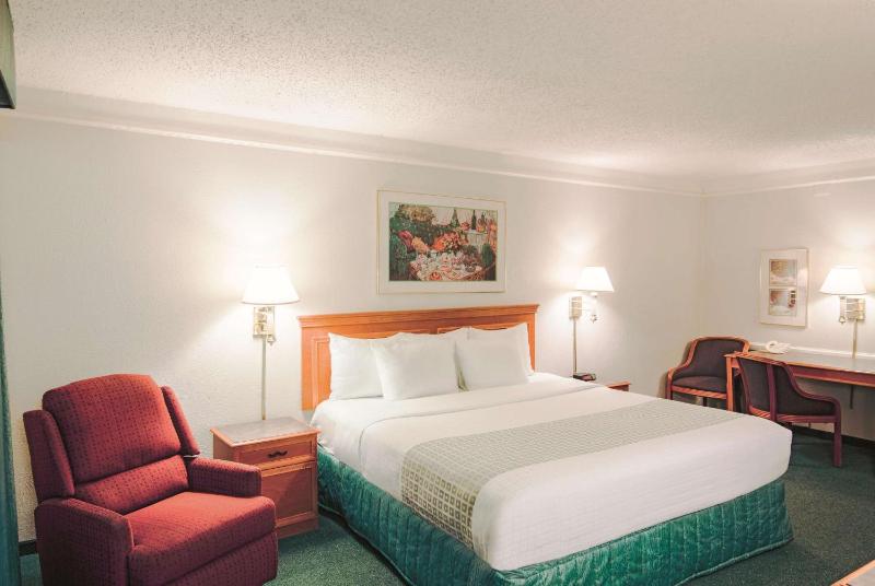 King Room image 1