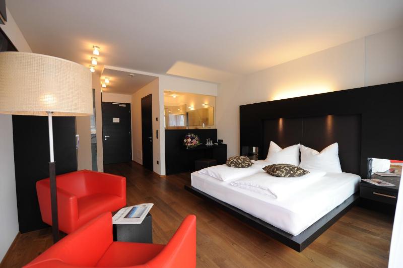 Penthouse Suite image 3