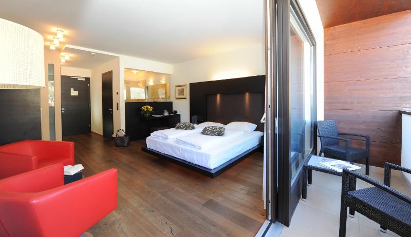 Penthouse Suite image 2