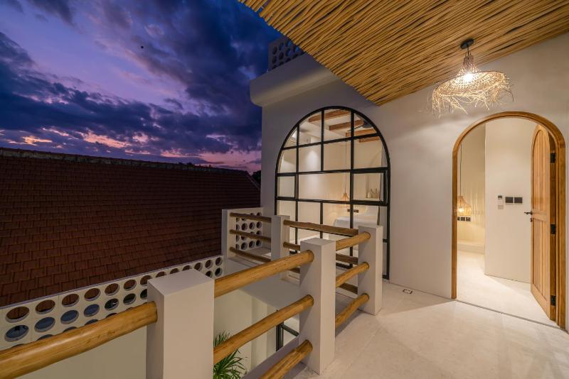 Casa Mochi - Masterpiece Mediterranean 3BR Villa in Canggu - image 4