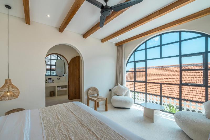 Casa Mochi - Masterpiece Mediterranean 3BR Villa in Canggu - image 45
