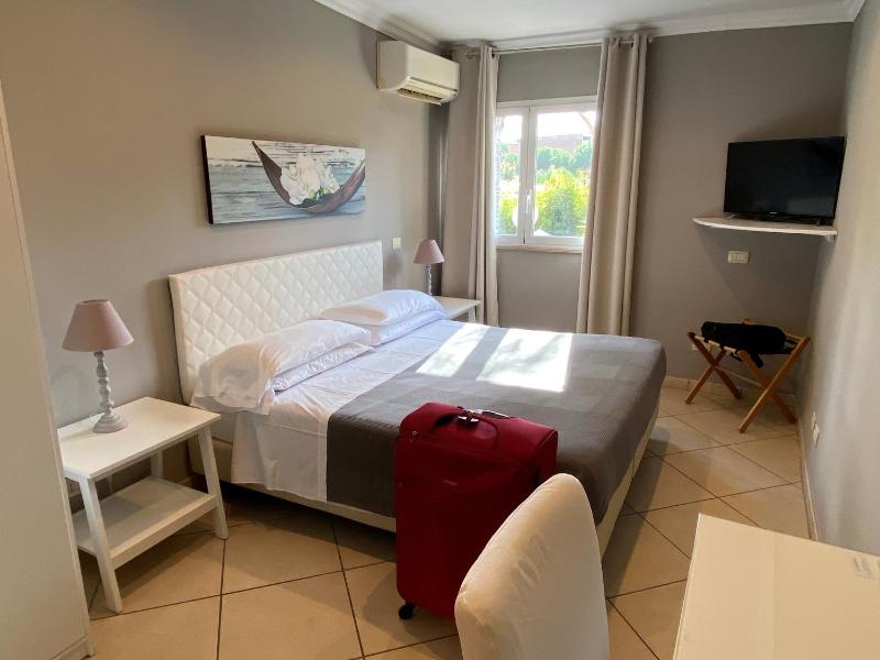 Double Room image 1