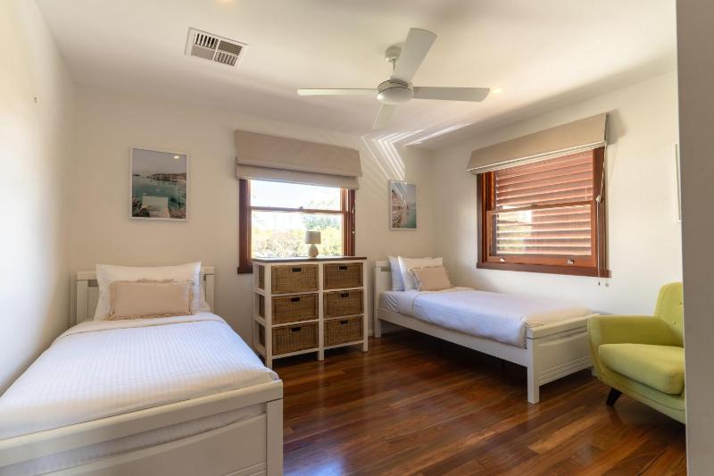Malakai Beach House - image 38