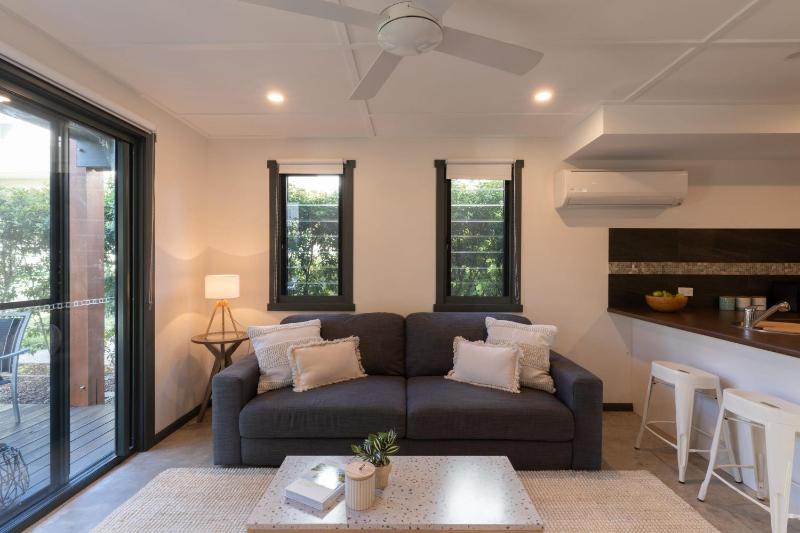 Malakai Beach House - image 25