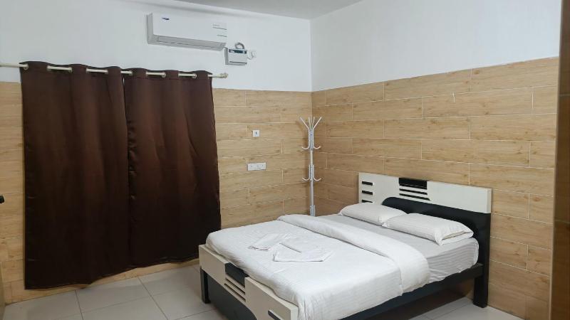 The Elite Inn - image 5