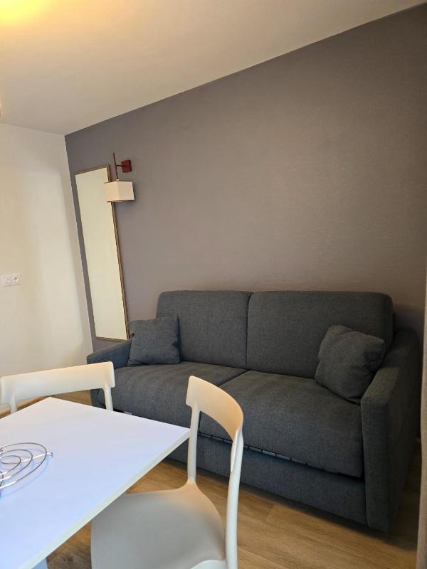 Superior Apartment image 2