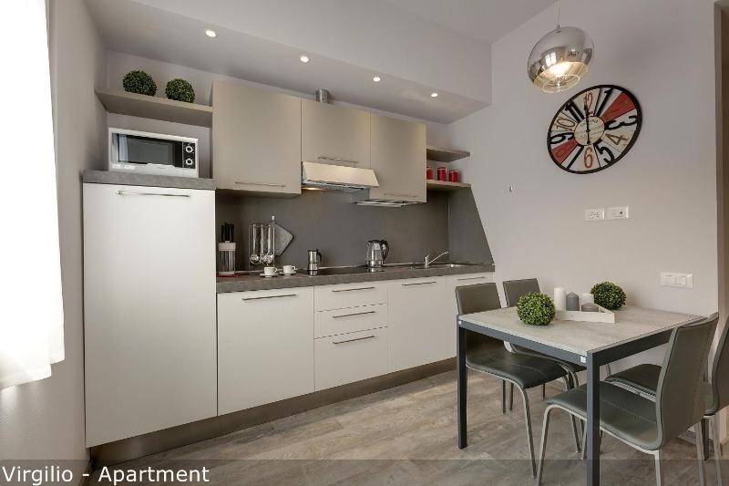 Dante & Virgilio Apartments by Mamo Florence - image 9