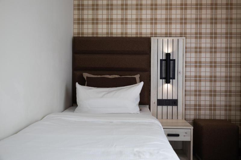 Hotel Innception - image 10