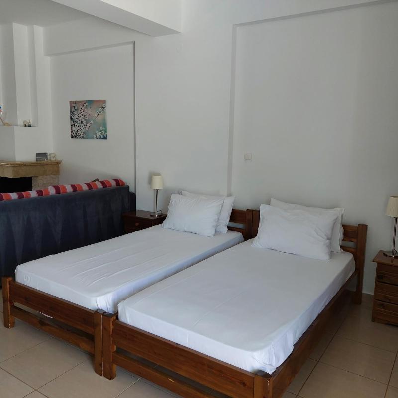 Elea Apartments - image 10