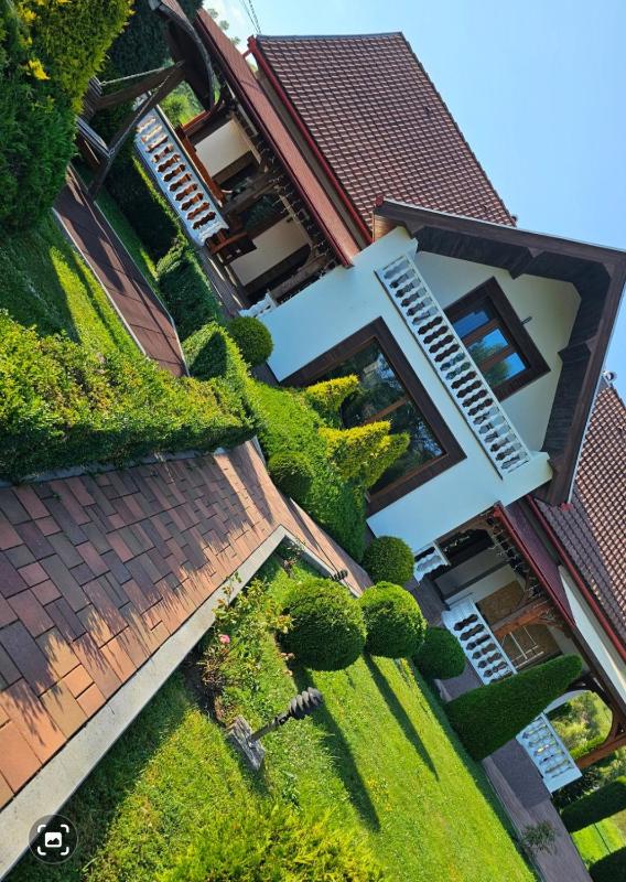 Villa image 2