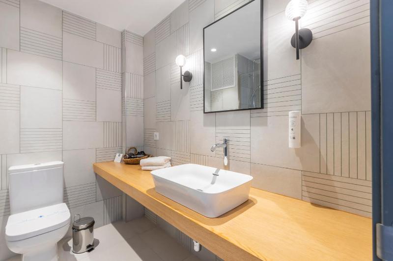 Triple Room image 1
