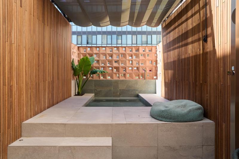 Superior Double Room with Terrace and Private Pool image 3