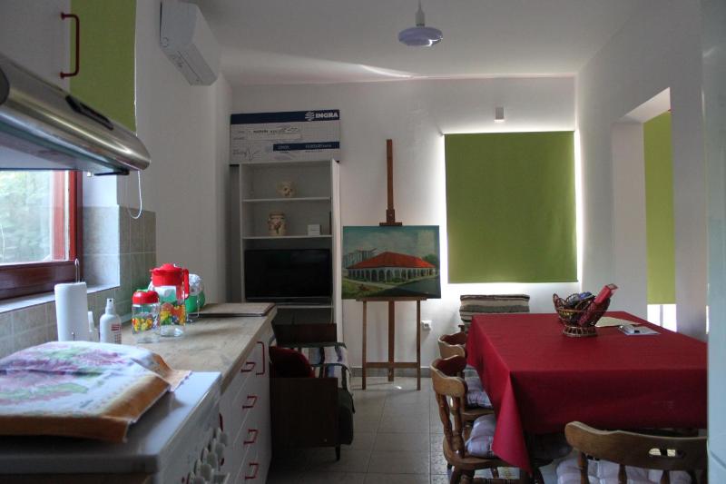 Two-Bedroom House image 2