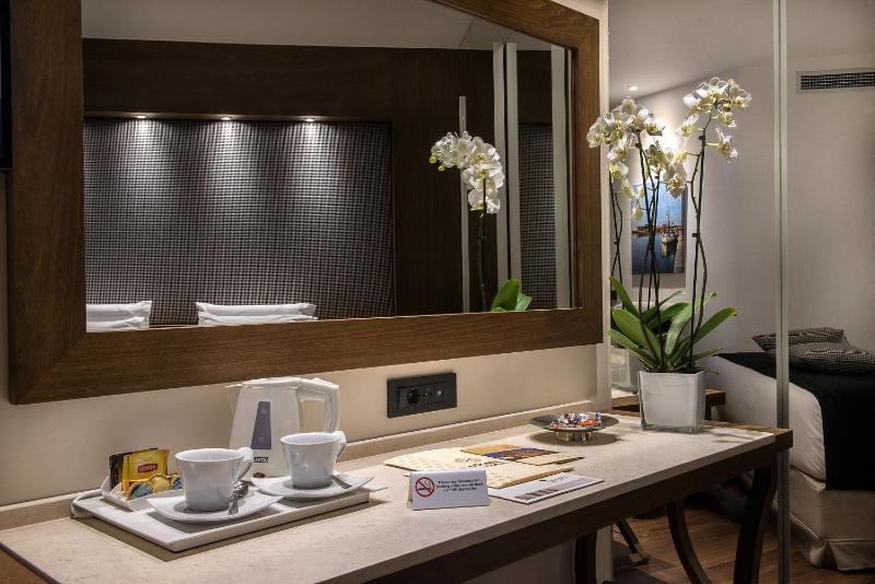 Junior Suite image 2