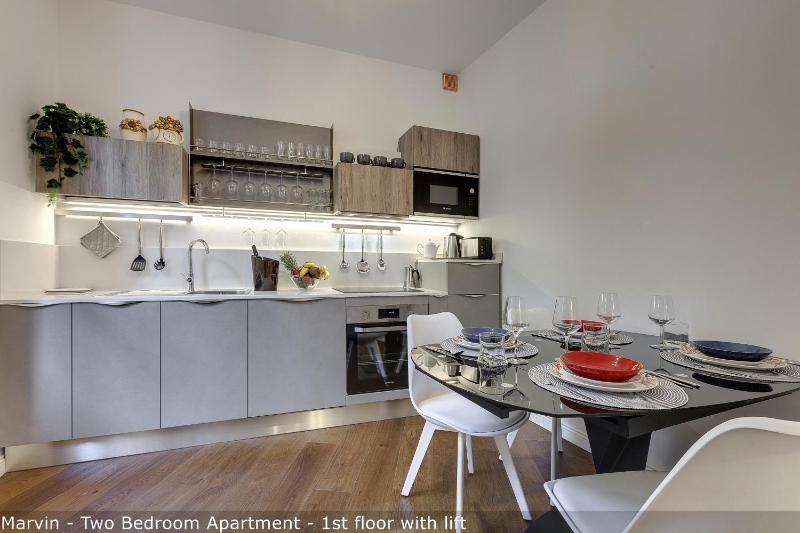 Bonnie - Clyde - Marvin Apartments by Mamo Florence - image 7