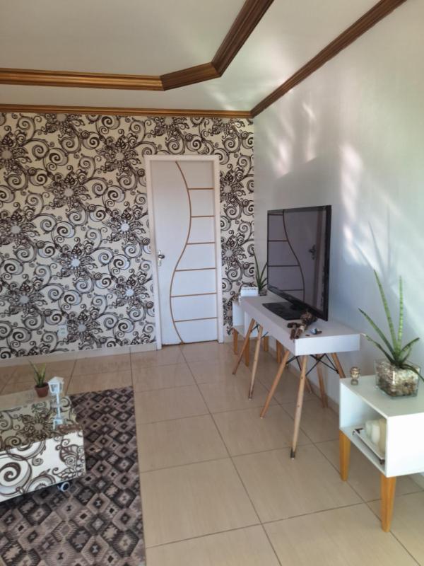 Quarto triplo com banheiro compartilhado - image 2