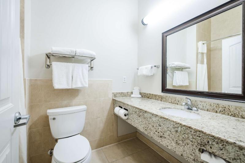 King Room - Non-Smoking image 3
