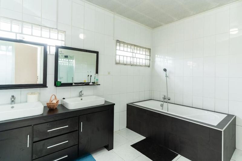 4 bedroom Villa in Paramaribo zuid - image 13