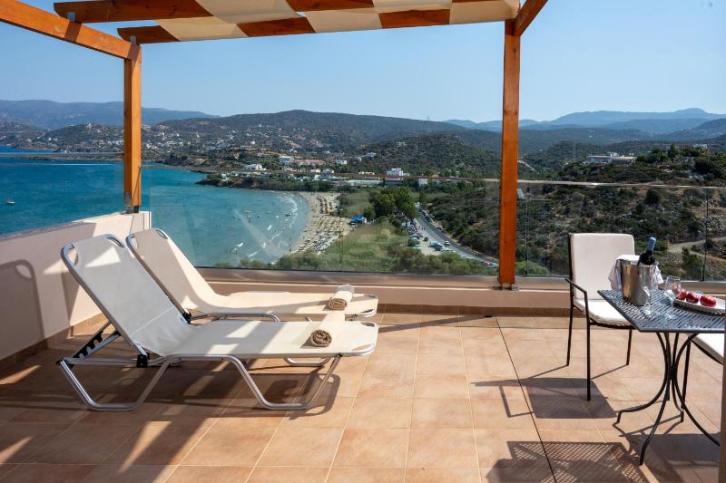 Suite with Sea View image 3