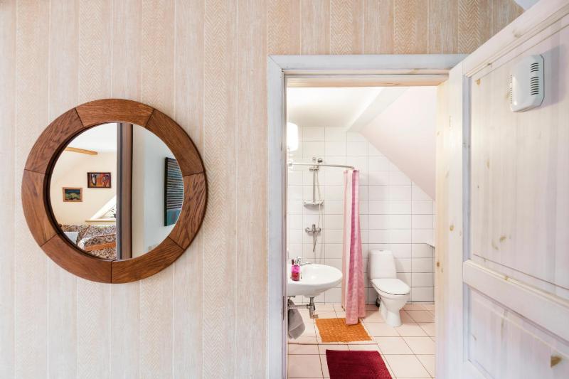 Deluxe Double Room 2 Adults + 1 Child (Caramel) image 2