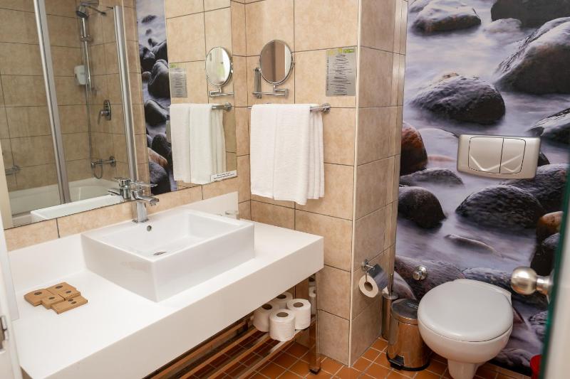 Standard Double Room image 2