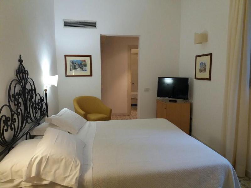 Double or Twin Room image 1