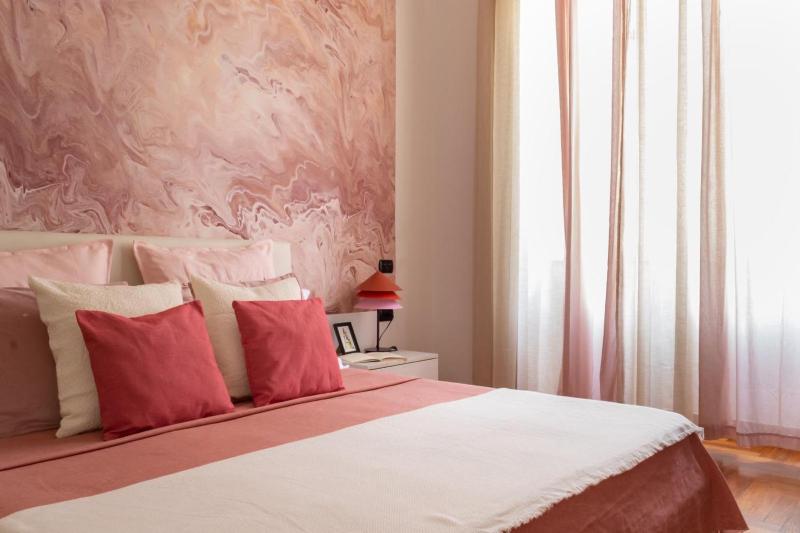 Triple Room with Private Bathroom image 1