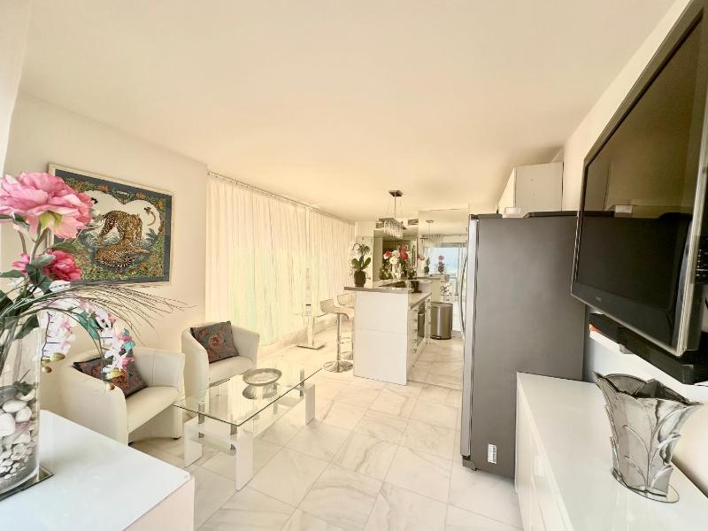 CANNES CROISETTE Sea & Sky - image 11